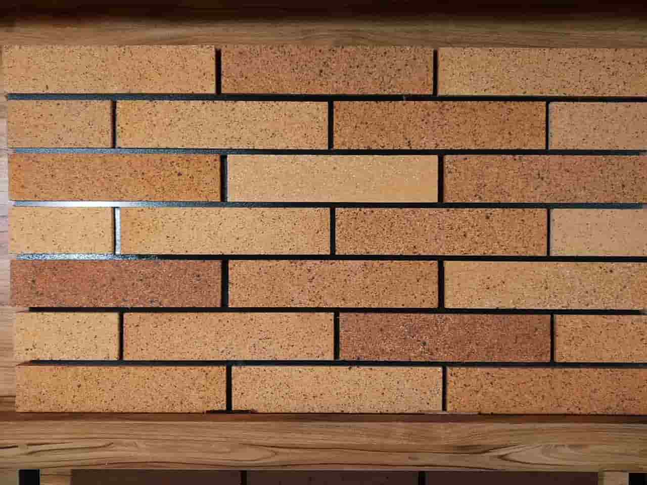 تصویر 4 از آجر نما نسوز قم انتخابی ممتاز برای ساختمان‌ های مدرن و کلاسیک